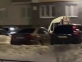 В Петербурге пьяный повредил 14 автомобилей и врезался в автобус