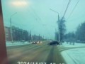 Момент смертельной аварии в Нижегородской области, в которой погибло два человека, попал на видеорег