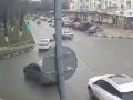 В Краснодарском крае пьяный лихач врезался в дерево при попытке скрыться от полиции