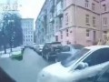 Появилось видео и со внешнего регистратора автобуса, который накануне протаранил остановку в Санкт-П