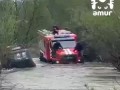 Машина утонула в Приморье. Водитель успел выпрыгнуть в последний момент.