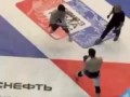 Бой один на один от местечковой MMA-конторы превратился в стенку на стенку в сургутском ТЦ