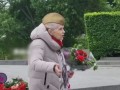 Киевскую бабушку забрали в полицию за пилотку с красной звездой