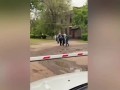 В Волгограде охранник больницы не пустил такси к пациенту со сломанной ногой, поскольку якобы исполн