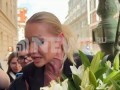 Залила зеньки