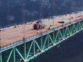 В Китае почти достроили «мост над облаками» на высоте 625 метров от земли