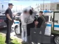 Подростков, кричавших оскорбления в адрес русских в Новой Москве, доставили в отделение полиции.