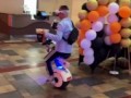 Заряжен гаджетами на полную катушку