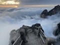 Горы Хуаншань – мистическая красота Китая, где облака встречаются с вершинами, а сосны растут прямо