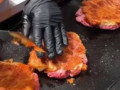 Бургеры из круассанов — как ни странно, но это выглядит реально вкусно!