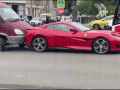 Очень плохой день выдался у водителя старенькой «Газели» в Петербурге: он въехал в зад Ferrari Porto