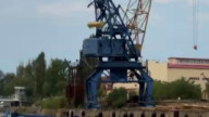 1 погнуло. второй в воде